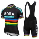 Equipación ciclismo barata